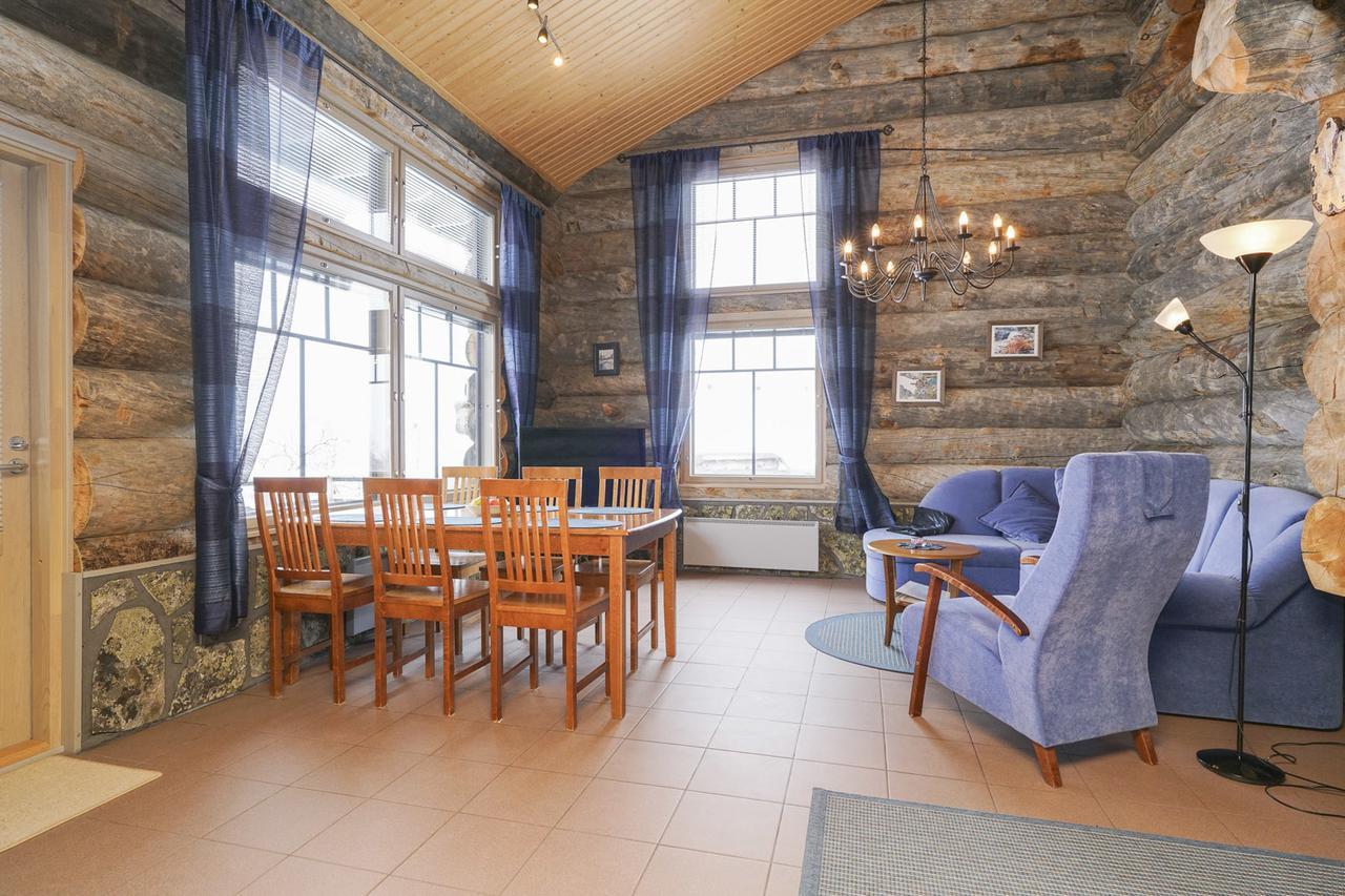 Sielikkoe Aurora Log Chalet *
